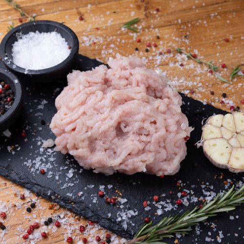 Minced chicken